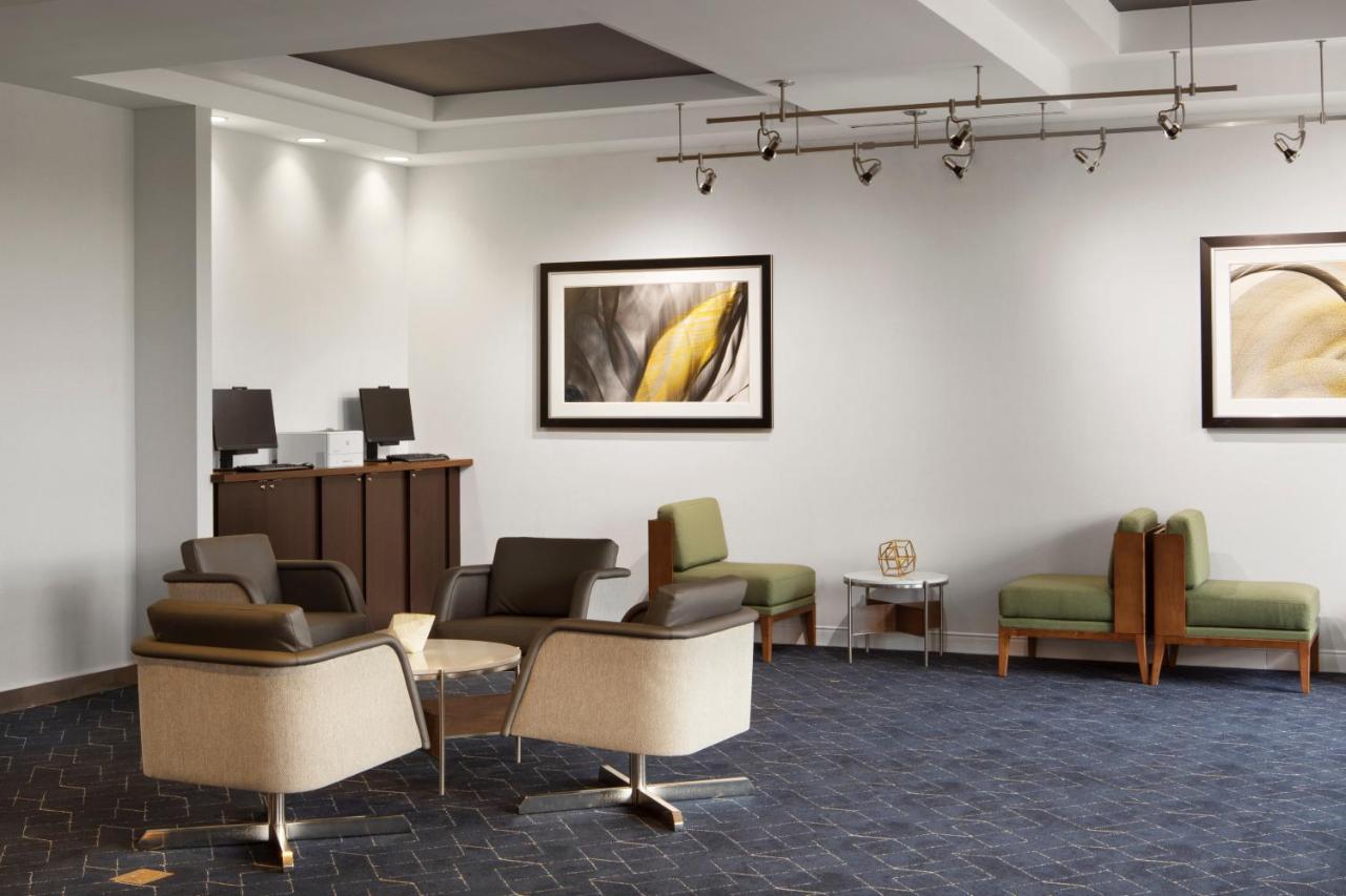 Courtyard Louisville Airport Luaran gambar