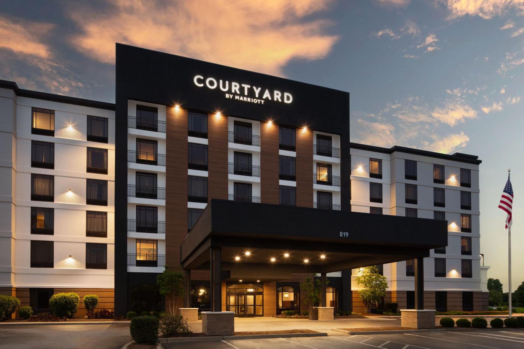 Courtyard Louisville Airport Luaran gambar